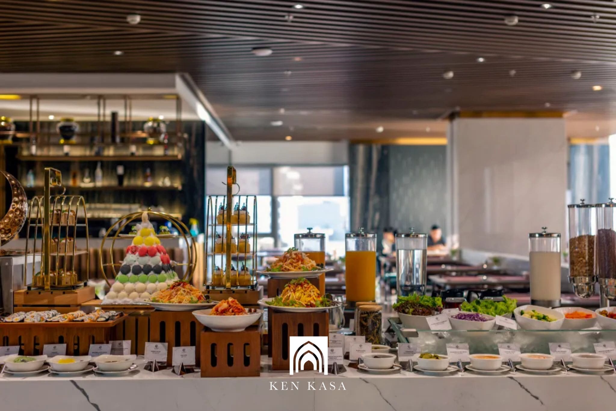 Thiết kế nội thất nh&agrave; h&agrave;ng kh&aacute;ch sạn 4 sao